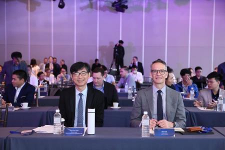 wHandNews_Image _1_.jpg